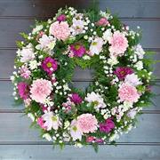 Loose Wreath - Pink &amp; White