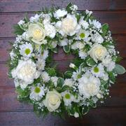 Loose Wreath - White